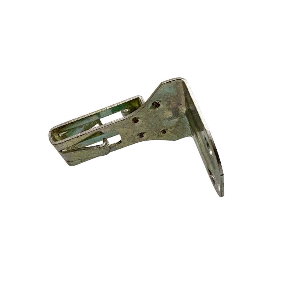 Door Trim Mounting Clip EYC500011